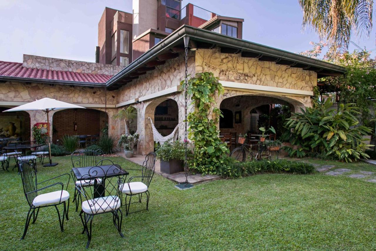 Las Lomas Casa Hotel Asunción Esterno foto