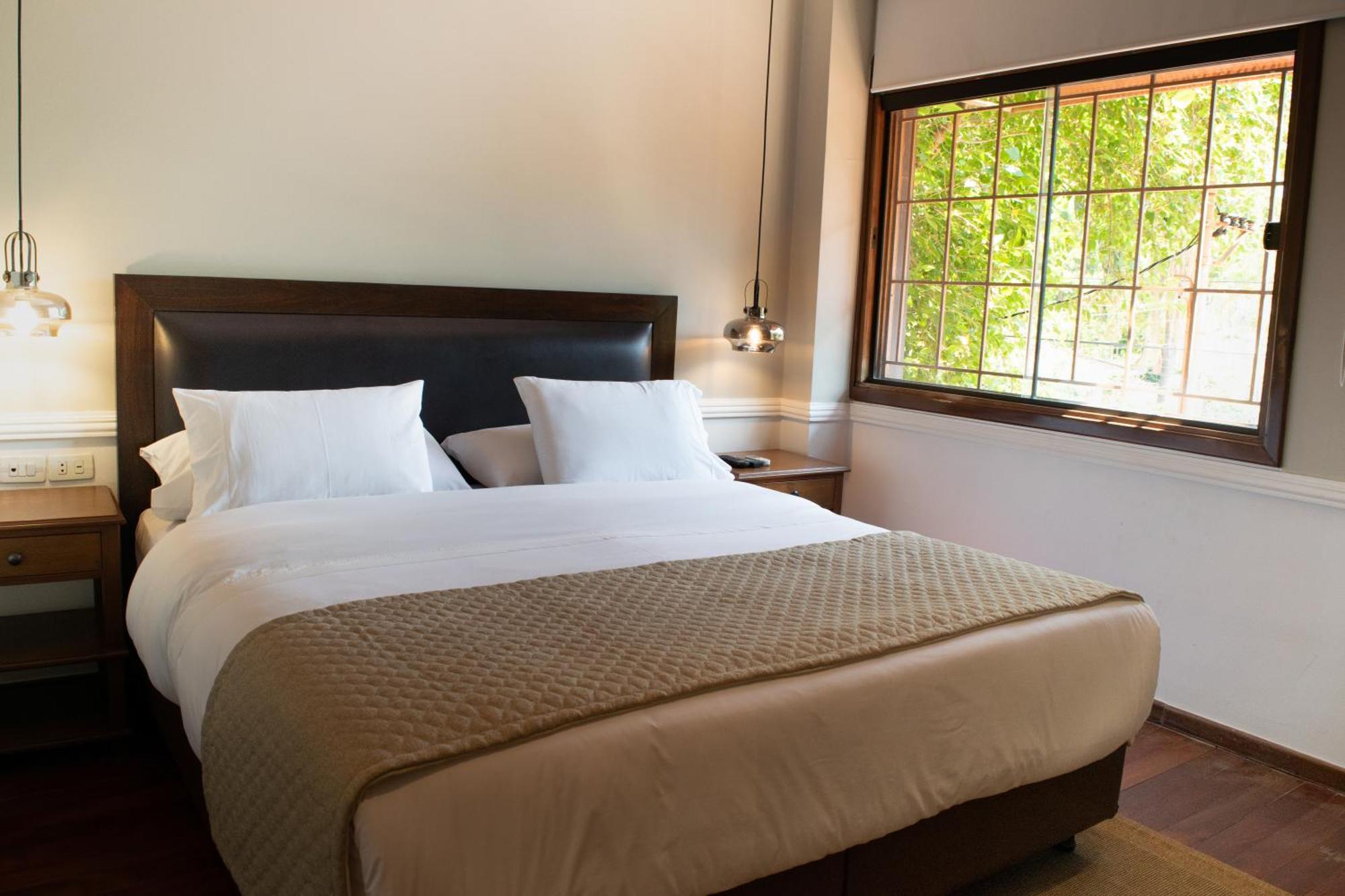Las Lomas Casa Hotel Asunción Esterno foto