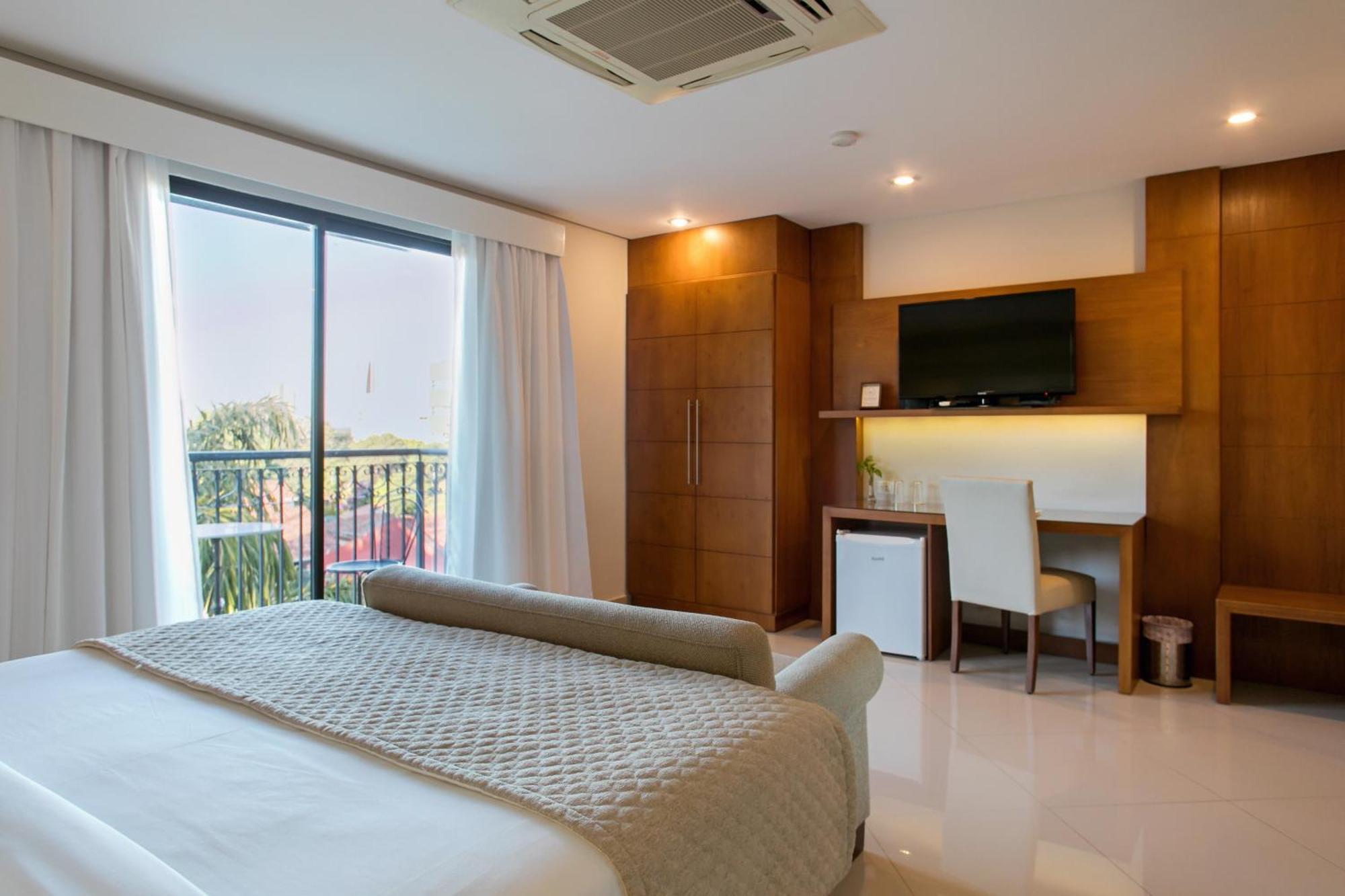 Las Lomas Casa Hotel Asunción Esterno foto